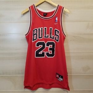 Vintage Nike x NBA Michael Jordan Jersey. Early 2000’s. Men’s Size Large. EUC